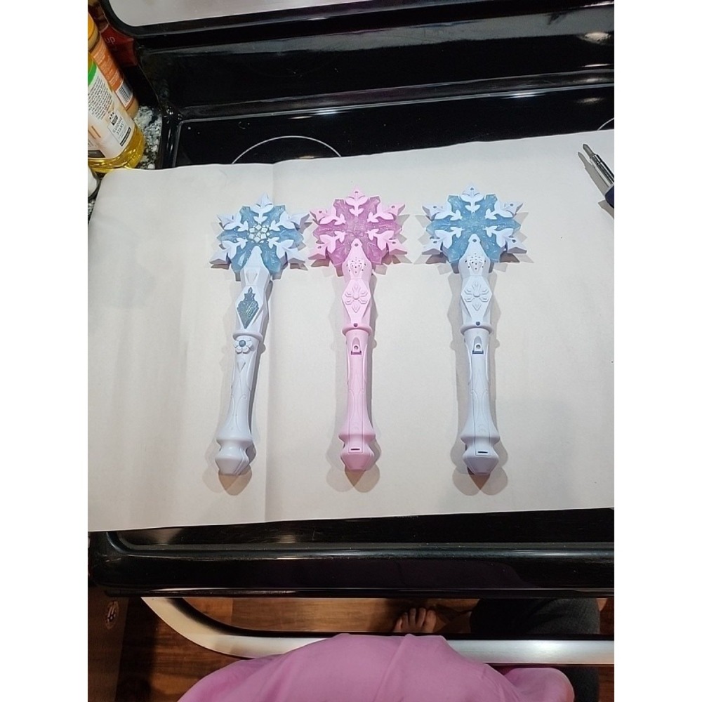 (3) Frozen Light Up Snowflake Wands, 13", 2 -Blue, 1-Pink, Lights & Sounds Work! - Picture 2 of 16